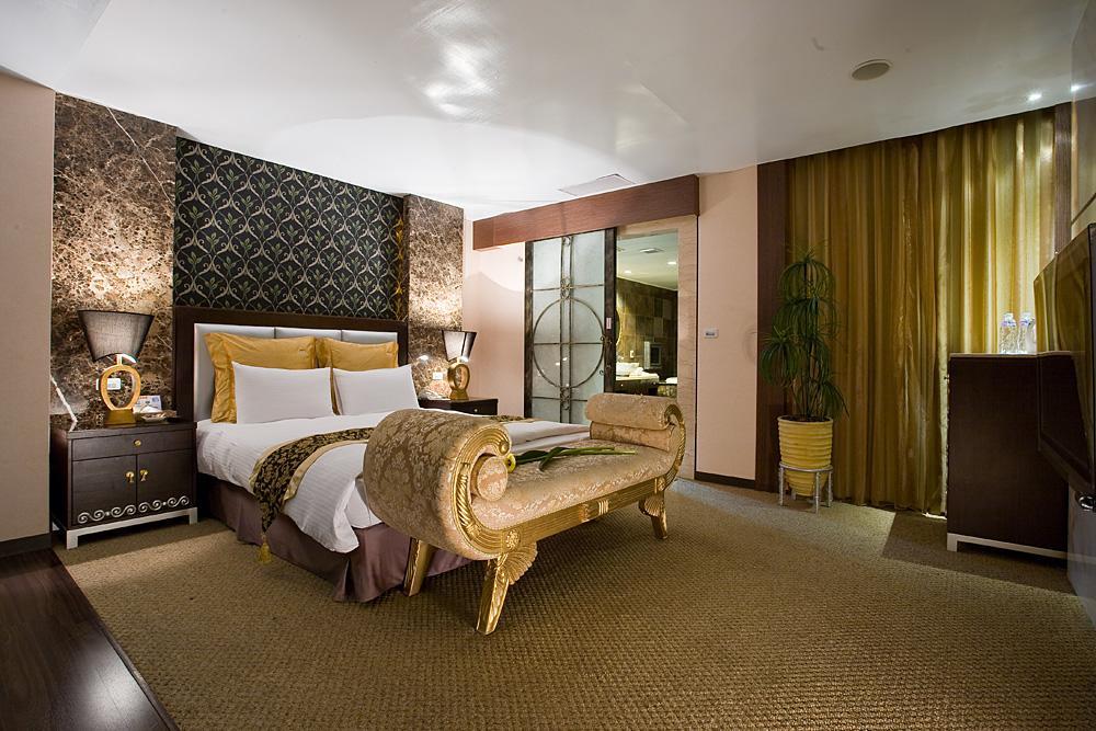 Crystal Business Motel Hsinchu Extérieur photo
