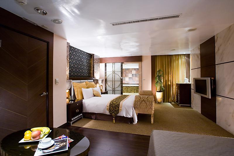 Crystal Business Motel Hsinchu Extérieur photo