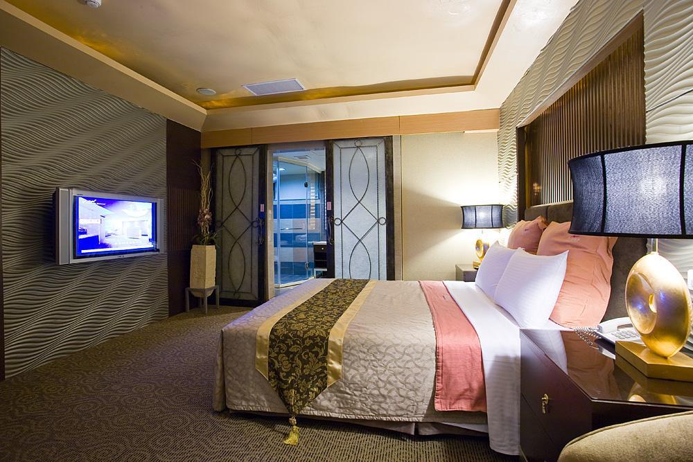 Crystal Business Motel Hsinchu Extérieur photo