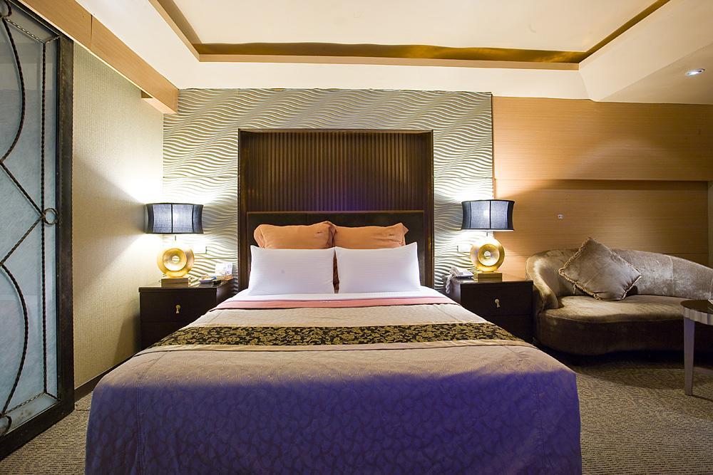 Crystal Business Motel Hsinchu Extérieur photo