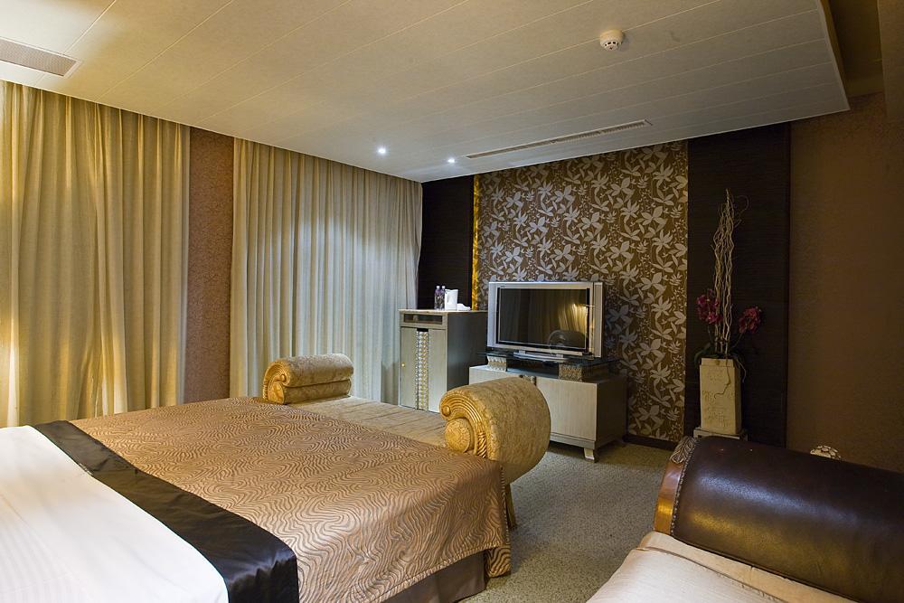 Crystal Business Motel Hsinchu Extérieur photo