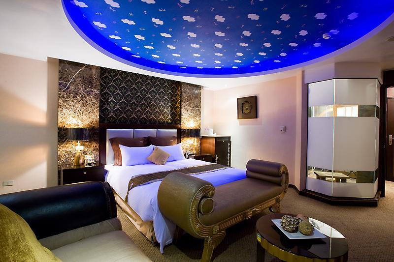 Crystal Business Motel Hsinchu Extérieur photo