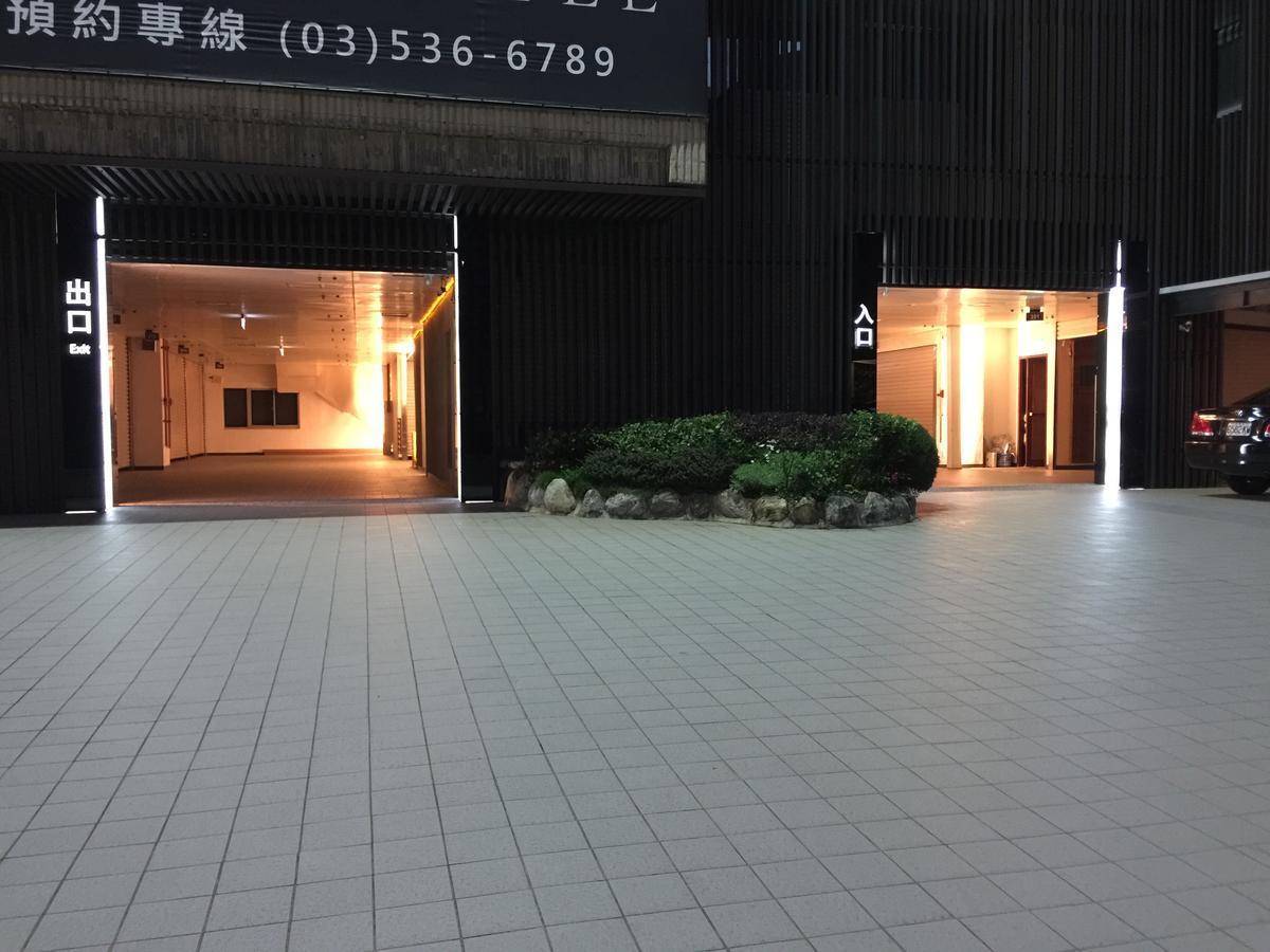 Crystal Business Motel Hsinchu Extérieur photo
