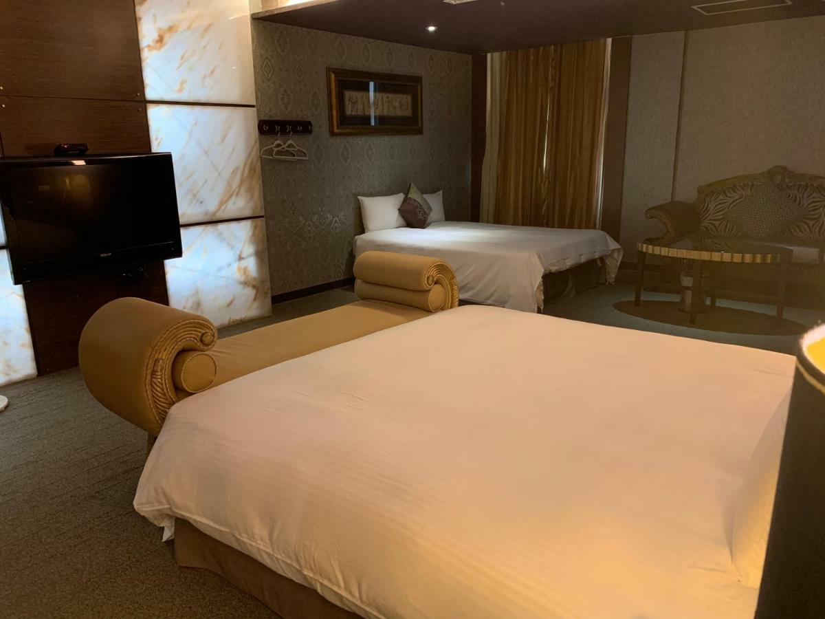 Crystal Business Motel Hsinchu Extérieur photo
