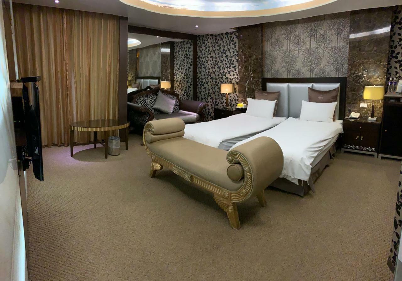 Crystal Business Motel Hsinchu Extérieur photo